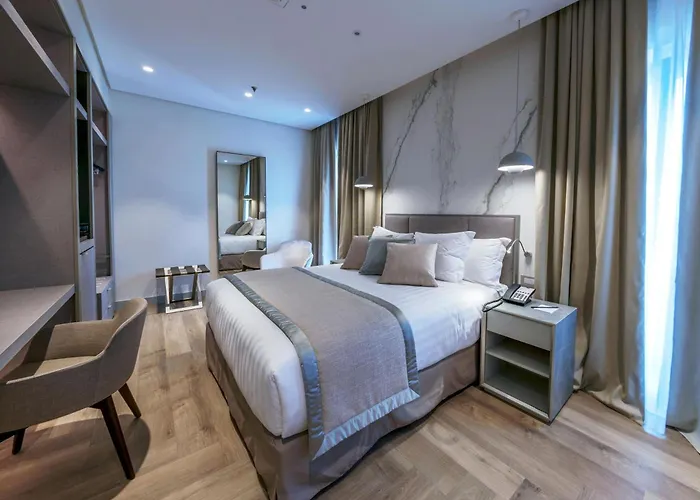 The Regency, Rome, A Tribute Portfolio Rzym